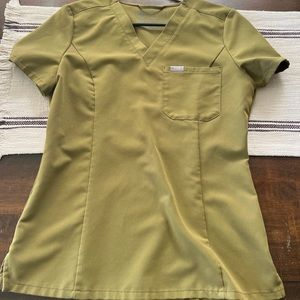 Limited edition martini olive figs scrub set